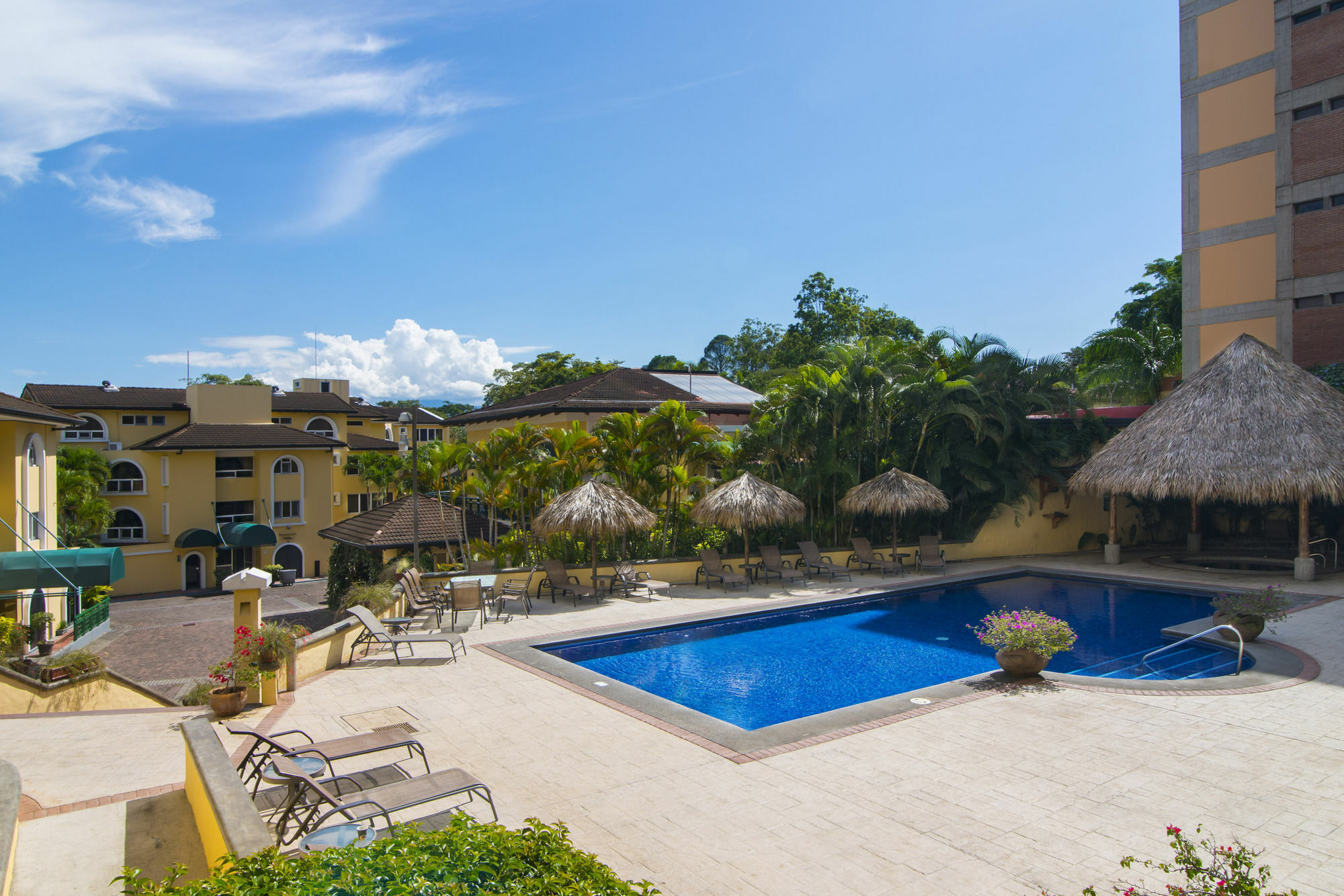 Apartotel & Suites Villas Del Rio San Jose  Exterior photo